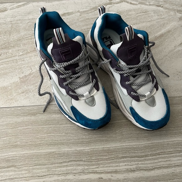 FILA shoes - Picture 2 of 5